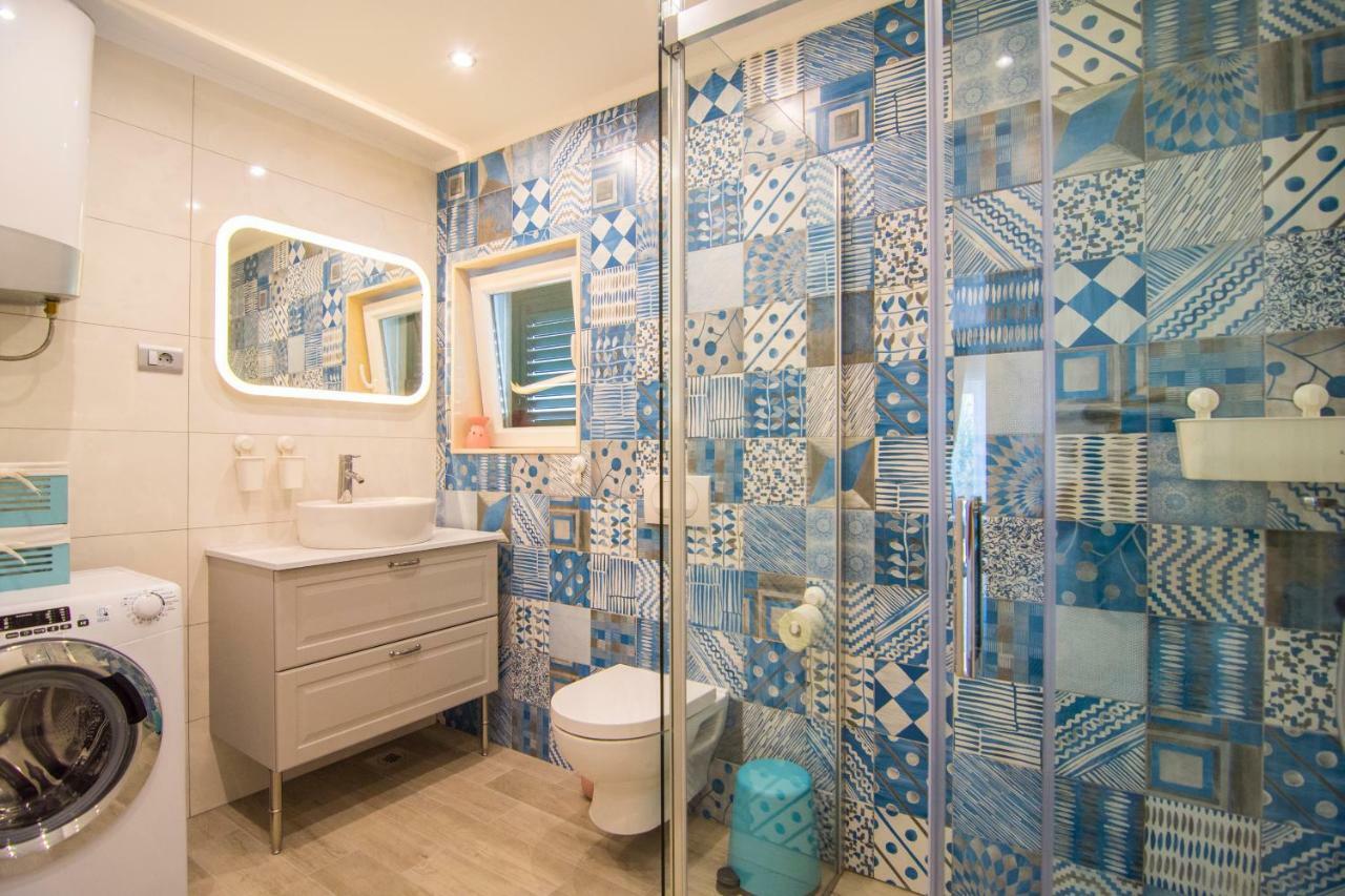 Apartments Pina Бол Экстерьер фото