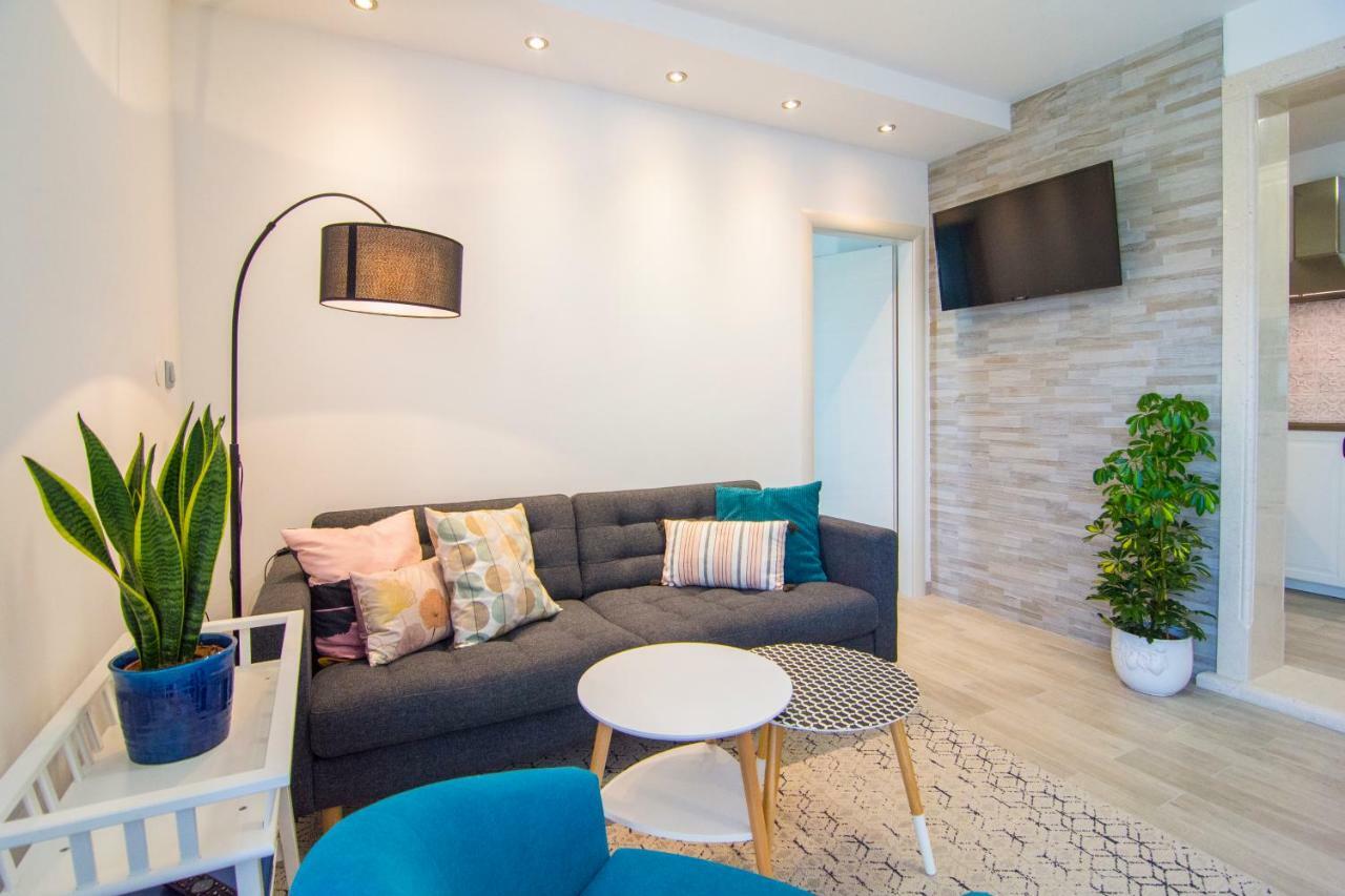 Apartments Pina Бол Экстерьер фото